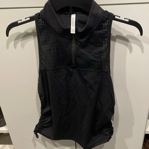 NWT athleta hit it tank M